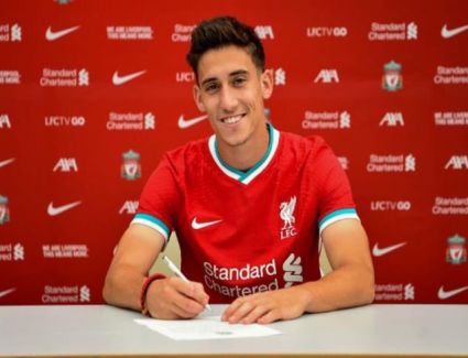رسميا.. ليفربول يتعاقد مع ظهير أيسر اولمبياكوس