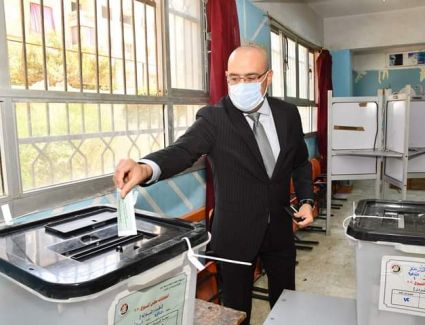 الجزار يدعو المواطنين للمشاركة في الانتخابات وأداء واجبهم الوطني.. ويؤكد: المصريون يتمتعون بالحس الوطنى تجاه مصرنا الحبيبة