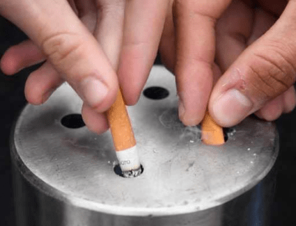 بتحس بدوخة فى فترة الإقلاع عن التدخين ..اعرف السبب والعلاج