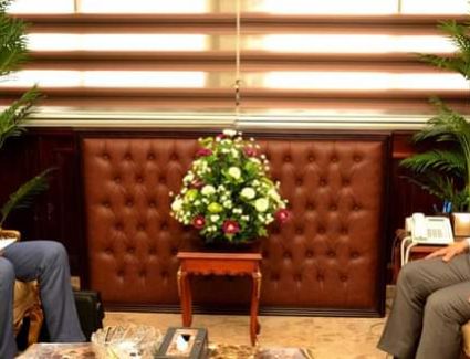 سفير بلاروسيا: إهتمام بلاده بالتعاون مع وزارة التنمية المحلية والمحافظات المصرية لتنمية العلاقات