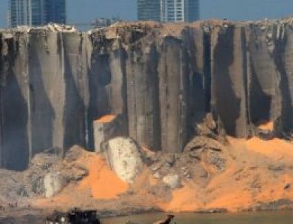 إزالة 8 آلاف طن أسمنت وفولاذ من مرفأ بيروت تعادل برج إيفل