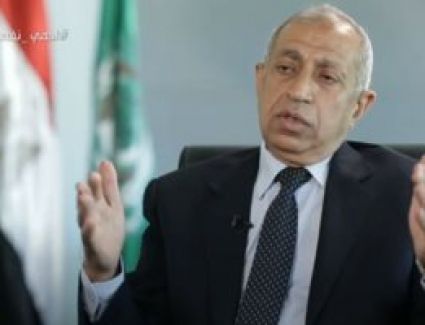 تكريما للشهيد احمد المنسي.. رئيس الأكاديمية العربية للعلوم والتكنولوجيا يعلن منحة دراسية شاملة لنجل الشهيد المنسى