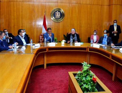 خلال مشاركتها فى ندوة "وحدة المناطق الصناعية المؤهلة" وزيرة التجارة والصناعة تعلن انضمام  34 شركة جديدة للاستفادة من المزايا التفضيلية لاتفاقية الكويز للتصدير الى السوق الامريكي