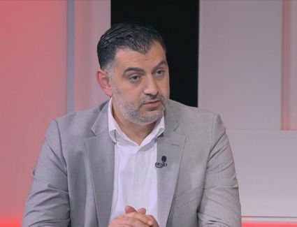 وزير العمل يسمح بالإجازات للعمالة الوافدة اعتبارا من الأحد المقبل