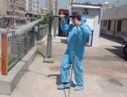 القوات المسلحة تبدأ منتصف الليل تطهير الأماكن العامة للوقاية من كورونا