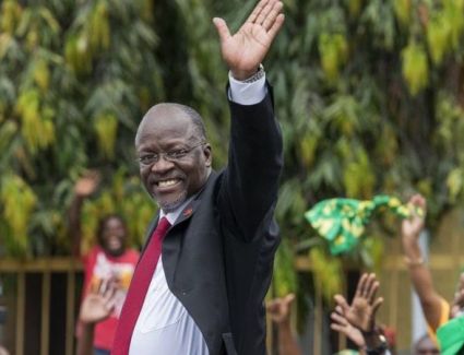 رئيس مجلس إدارة أنباء الدول العربية/ يقدم واجب العزاء في وفاة الرئيس التنزانيCondolences on the death of the Tanzanian President