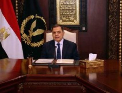 وزير الداخلية: الإرهاب يحاول استقطاب الشباب لتدريبهم على ترويج الشائعات