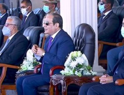 ماشيين بكرم الله.. شاهد دعاء الرئيس السيسي خلال تفقده معدات حياة كريمة