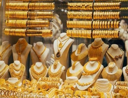 الذهب في مصر يتراجع 3 جنيهات وعيار 21 يسجل 772 جنيها للجرام