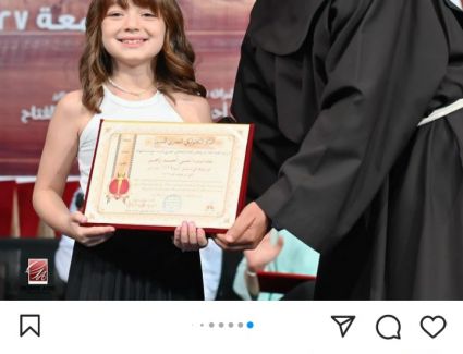 أحمد زاهر يحتفل بتكريم ابنته منى على حسابه الشخصى