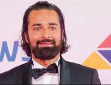 أحمد حاتم : " يعني أنا أتلعب معايا عروستي" 