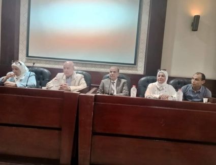 ندوات تعريفيه من أجل الشباب بالجمهورية