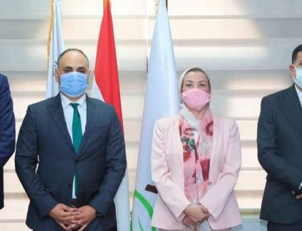 وزارة البيئة توقع برتوكول تعاون مع مركز التنمية المستدامة بمدينة زويل.