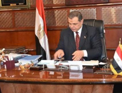 القوى العاملة تصرف 7 ملايين جنيه لـ 7008 عاملًا غير منتظم وتوفر 945 فرصة عمل