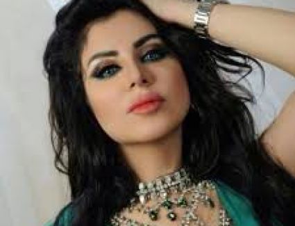 ردت الإعلامية الكويتية حليمة بولند على الانتقادات اللاذعة التي طالتها بسبب فيديو نشرته مع أطفال إسرائيليين