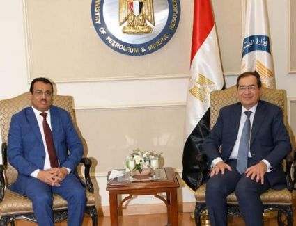 كواليس لقاء «طارق الملا»  ونظيره اليمني « عبد السلام باعبود»، وأزمة النفط! والطاقة.