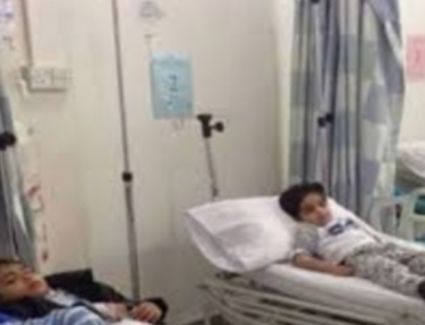 إصابة ٤ اطفال بتسمم بعد تناول وجبة الغذاء بقنا