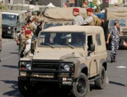 ضبط مخزن للأسلحة والذخائر والأعتدة الحربية في لبنان 