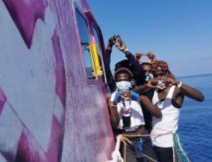 80 مهاجراً غير شرعى تنقذهم حرس ليبيا