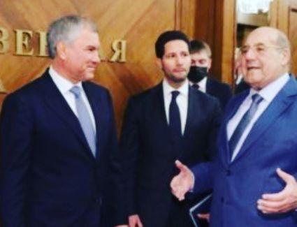 رئيس مجلس الشيوخ يلتقي بنظيره في روسيا