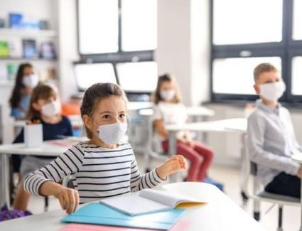 التعليم معلقة على أزمة فيروس أوميكرون: الدراسة منتظمة في جميع المدارس مع تطبيق كافة الإجراءات الوقائية