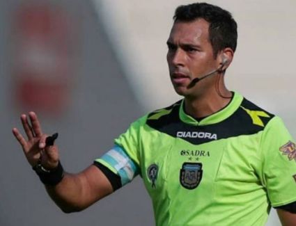 اللجنة المنظمة لكأس العرب تعلن عن طاقم التحكيم مباراة مصر و قطر 