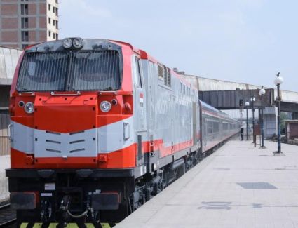 بدرجة تحيا مصر تستبدل السكك الحديدية عربتها القديمه