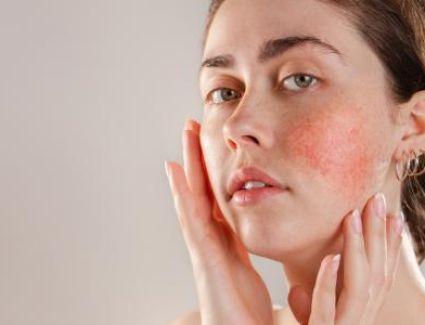 ثلاثة أشياء مضرة تجنبي وضعها على وجهك