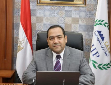 التنظيم والادارة: تثبيت كل المتعاقدين قبل أبريل 2012