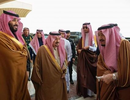 خادم الحرمين الشريفين يغادر إلى جمهورية مصر العربية ويرأس وفد المملكة في القمة العربية الأوروبية