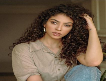 قبل رأس السنة.. وصفة «الزعتر وزيت الخزامي» لتطويل الشعر