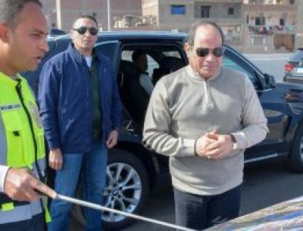 الرئيس السيسى يتفقد مشروعات المحاور والطرق بمحافظة الجيزة