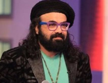 نادر أبو الليف فى العناية المركزة إثر تعرضه لوعكة صحية مفاجئة