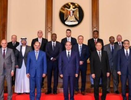 الرئيس السيسي يؤكد حرص مصر على تعزيز روابط الإخاء بين الشعوب العربية