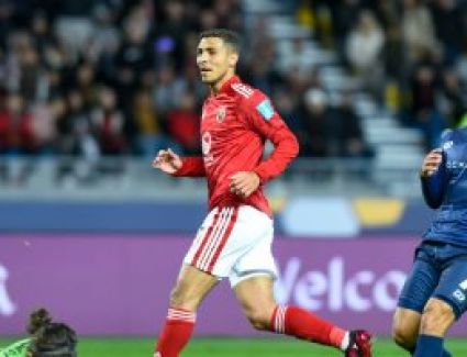 محمد شريف يقود هجوم الأهلي أمام القطن.. والقندوسي وطاهر أساسيين