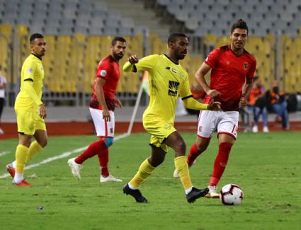 خصم مائة ألف جنيه من كل لاعب بالأهلي