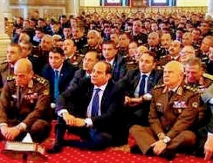 أدى الرئيس عبدالفتاح السيسى، رئيس الجمهورية، صلاة الجمعة من مسجد المشير طنطاوي