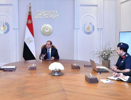 الرئيس السيسي يطلع على الجهود المبذولة لزيادة الاستفادة من التكنولوجيا الحديثة في استصلاح الأراضي