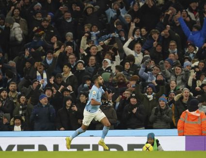 أهلي جدة السعودي يستهدف ضم رياض محرز