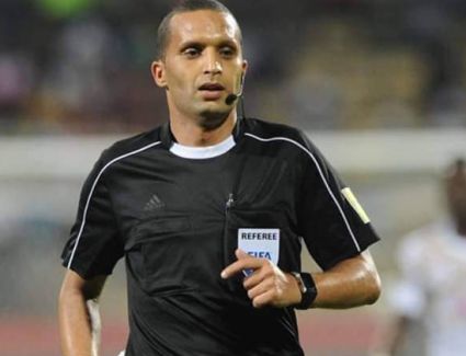 رضوان جيد حكما لمباراة الهلال والنصر في نهائي البطولة العربية