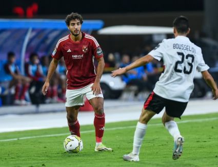 توج اتحاد العاصمة الجزائري بلقب السوبر الإفريقي بعد الفوز على الأهلي