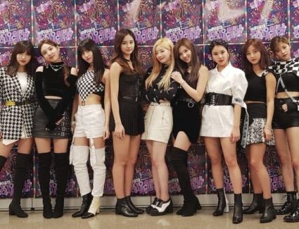 7 صيحات موضة هيمنت على منصات أسبوع الموضة في ميلانو 2024