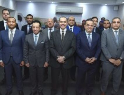 الحملة الرسمية للمرشح السيسى تبرز لقطات مع هيئات مكاتبها بالمحافظات