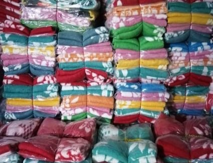  نحو شتاء دافئ" لتوزيع آلاف  البطاطين على الأسر الأولى  بالرعاية و غير القادرين بشبرا  الخيمة 