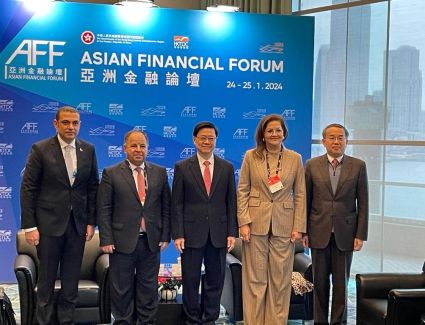 الرئيس التنفيذي لمنطقة هونج كونج: تعزيز التعاون مع مصر بمجالات منع الازدواج الضريبي والسياحة