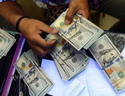 ضربات أمنية مستمرة.. ضبط 33 قضية اتجار في النقد بالسوق السوداء