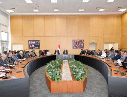 نائب رئيس "المجتمعات العمرانية" يتابع مع رؤساء أجهزة المدن الجديدة إجراءات الحصر المكاني لإعلانات الطرق