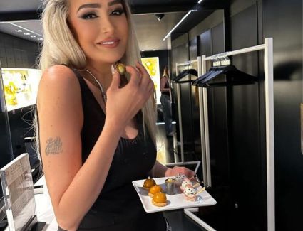 غادة عبد الرازق بإطلالة شبابيةجديدة 