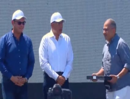 رئيس الوزراء يُسلم عددًا من الوحدات السكنية بمدينة العلمين الجديدة