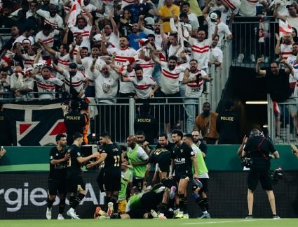 مدرسة الفن والهندسة تفتح أبوابها بهزيمة الأهلى 